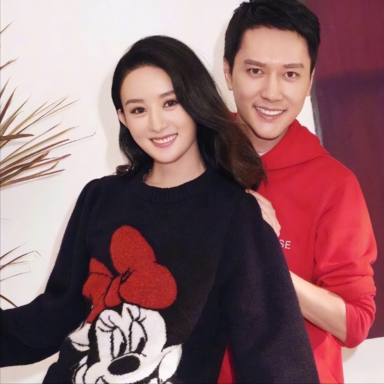 近日明星重大热点事件,_赵丽颖冯绍峰感情走向_赵丽颖紧急送医事件